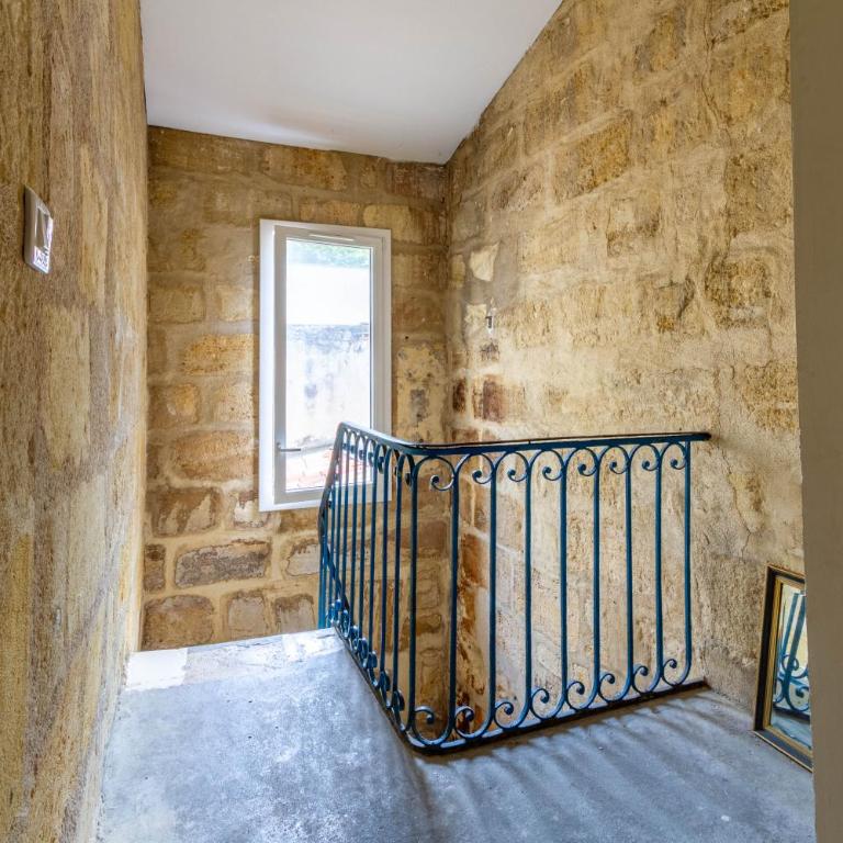 Maison Capucine - 2 chambres, patio, centre ville - Villa 2 Chambres - 2