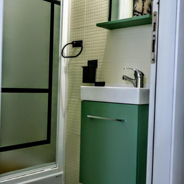 Ely's Home - Appartamento con 2 Camere da Letto - 32