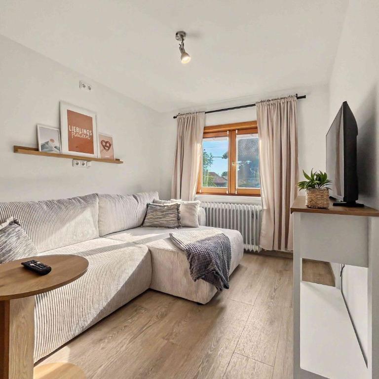 Goldiger Hirsch - Ferienwohnung nahe Alpsee - Apartment mit 2 Schlafzimmern - 2