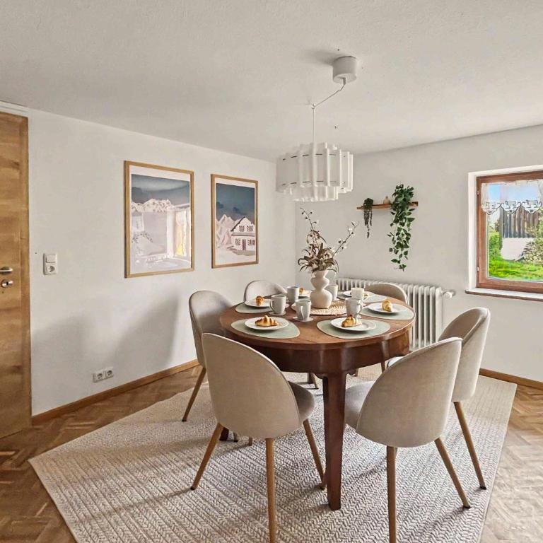 Goldiger Hirsch - Ferienwohnung nahe Alpsee - Apartment mit 2 Schlafzimmern - 3