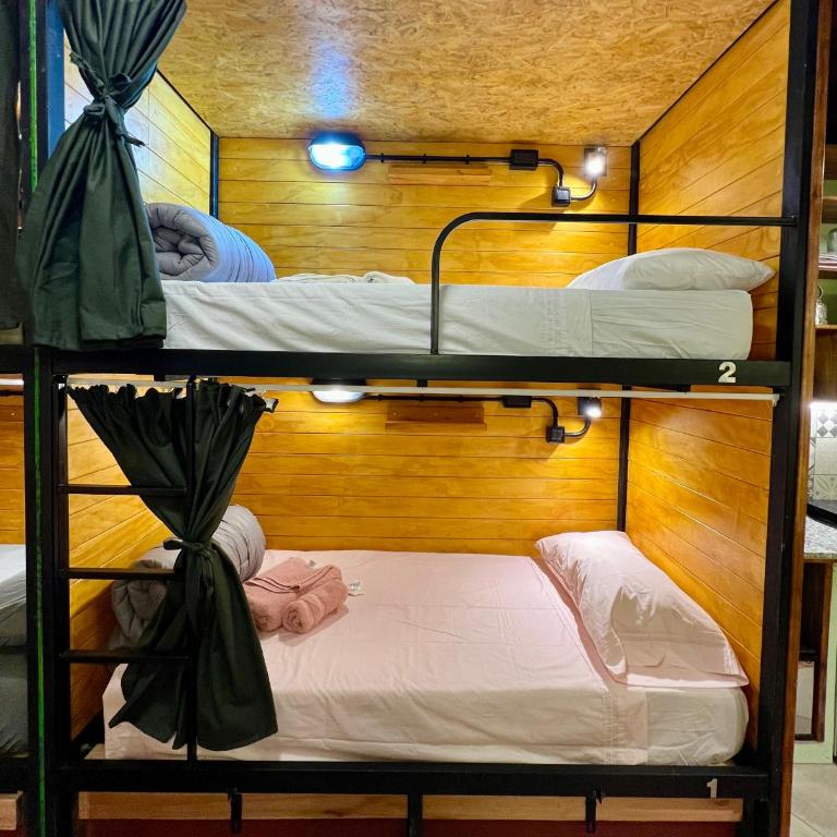 Belgrano Bariloche Boutique Hostel - Bunk Bed in Mixed Dormitory Room - 15