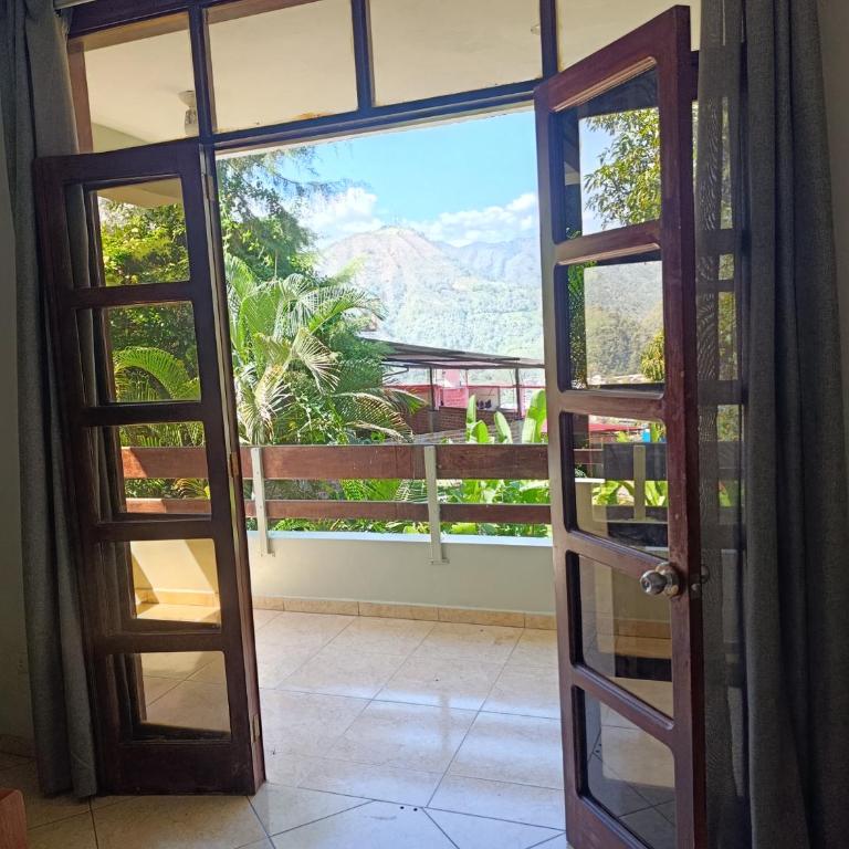Montañita Lodge - Two-Bedroom Apartment with Mountain View - 5