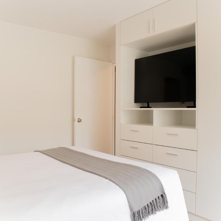 Fanning Suits by Wynwood House - Two-Bedroom Apartment - 24
