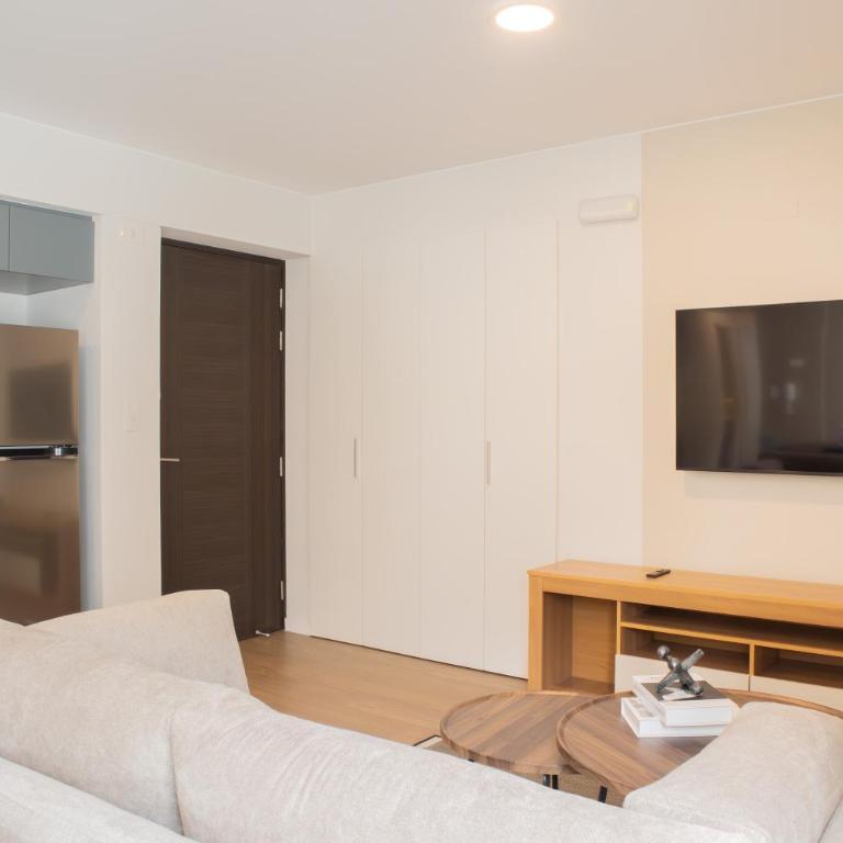 Fanning Suits by Wynwood House - Two-Bedroom Apartment - 3