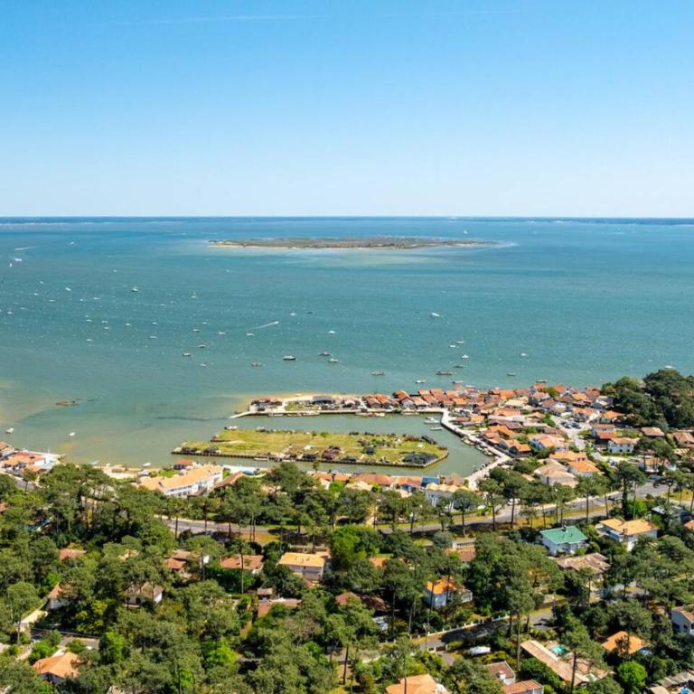 6BR Coastal Villa | Pool | Garden Serenity - Villa - 5