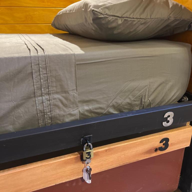 Belgrano Bariloche Boutique Hostel - Bunk Bed in Mixed Dormitory Room - 7