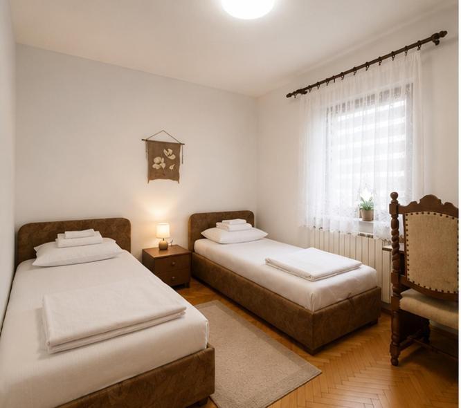 Apartments Stećak - Apartman sa 3 Spavaće Sobe - 4
