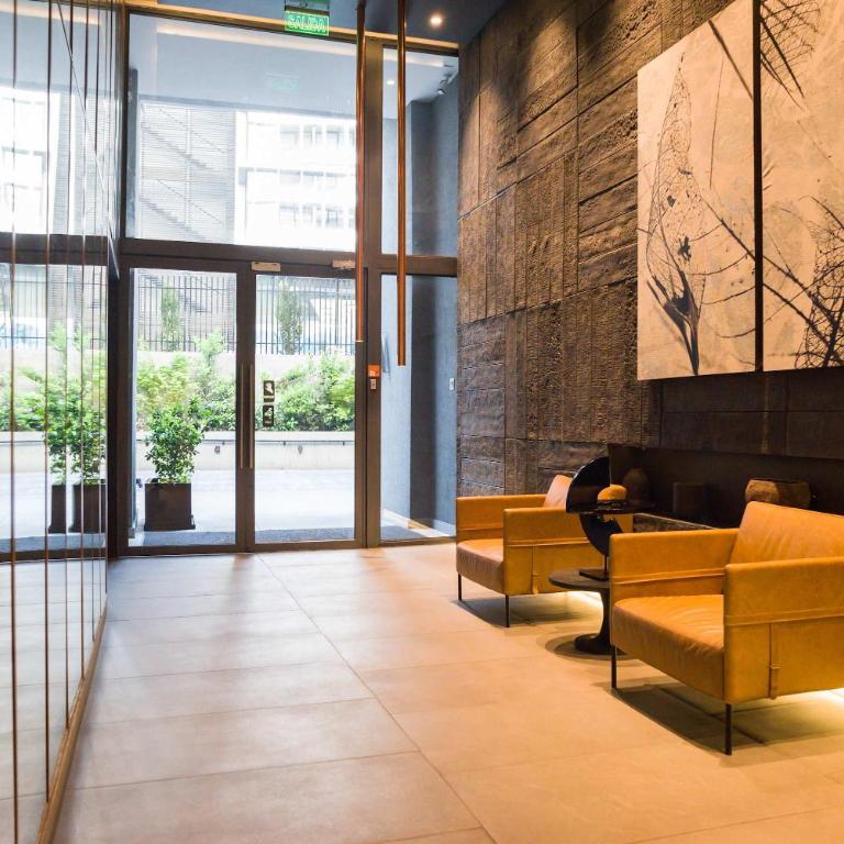 Prime 1BR Flat in Las Condes with Private Parking - Apartment - 32