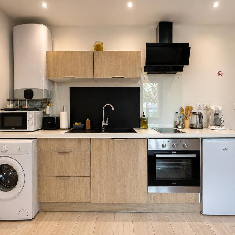 "Le 10ème Dragon" Entrée autonome - Linge - Wifi - Appartement 1 Chambre - 8