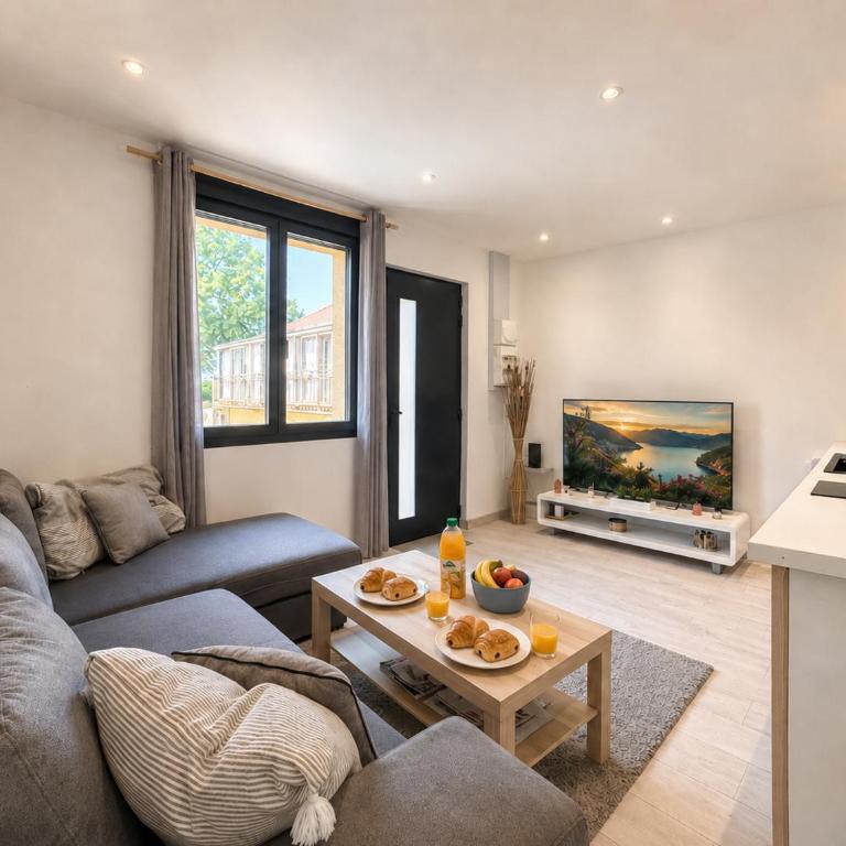 "Le 10ème Dragon" Entrée autonome - Linge - Wifi - Appartement 1 Chambre - 3