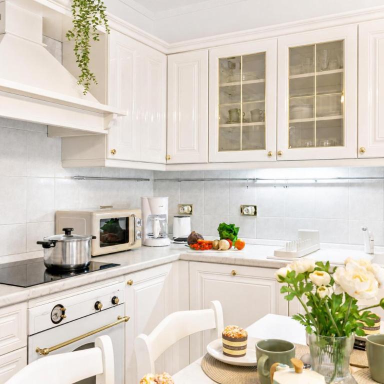Riva's Garden Home - Happy Rentals - Apartment - 13