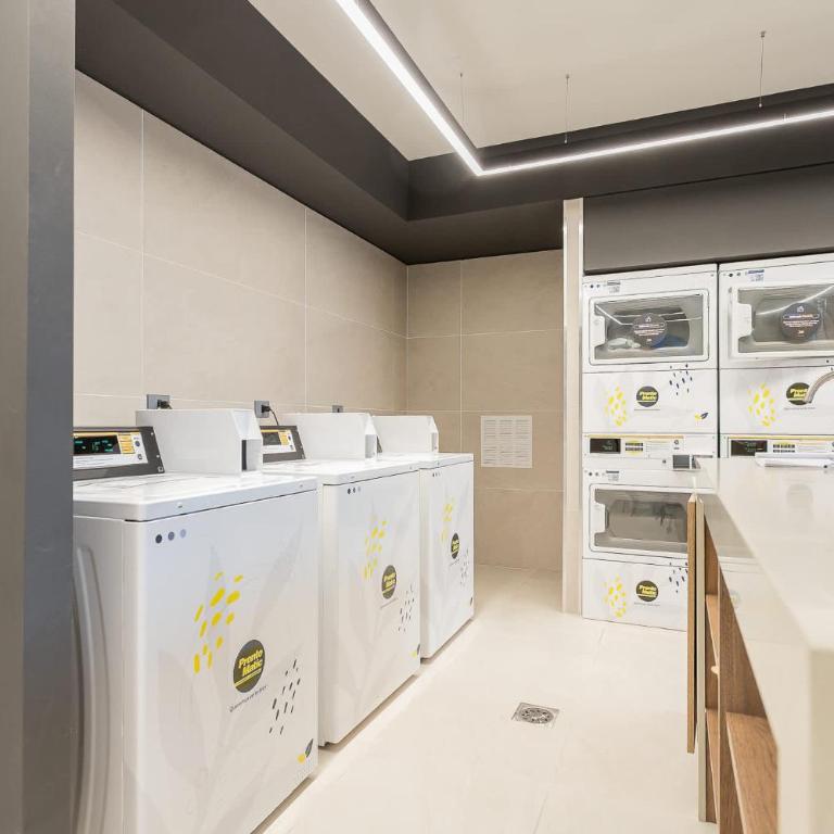 Modern 1BR Flat in Prime Location Ricardo Lyon - Apartment - 33