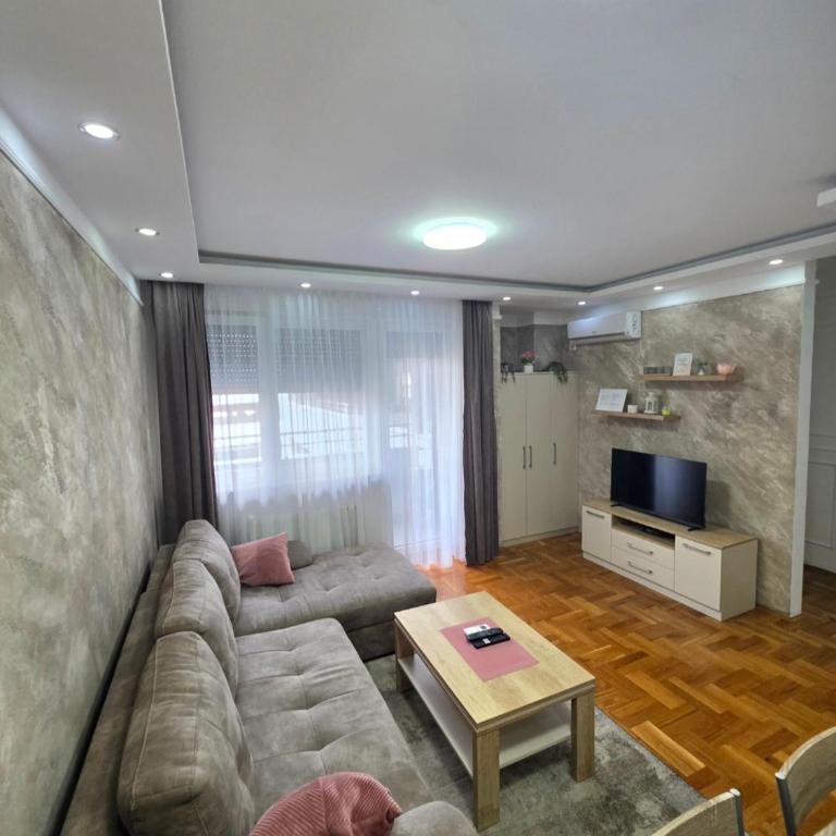 Apartman NS Centar City PRIVATE PARKING - One-Bedroom Apartment - 1