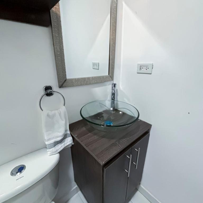 Modern Loft Near The Tesoro Mall - One-Bedroom Apartment - 14