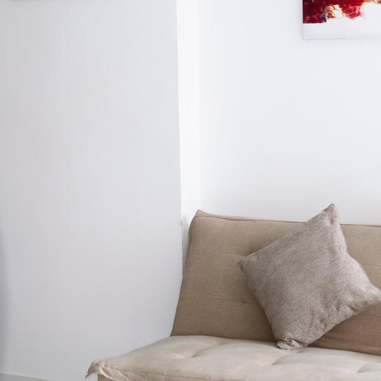 Modern Loft Near The Tesoro Mall - One-Bedroom Apartment - 17