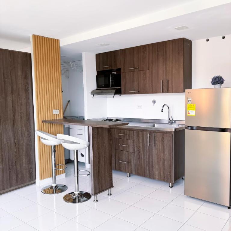Modern Loft Near The Tesoro Mall - One-Bedroom Apartment - 7
