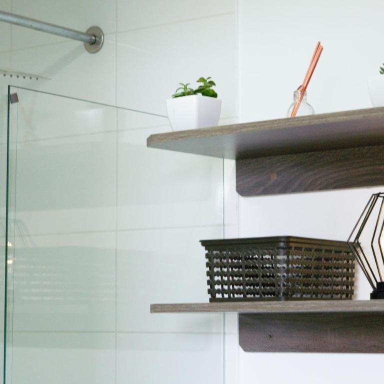Modern Loft Near The Tesoro Mall - One-Bedroom Apartment - 16