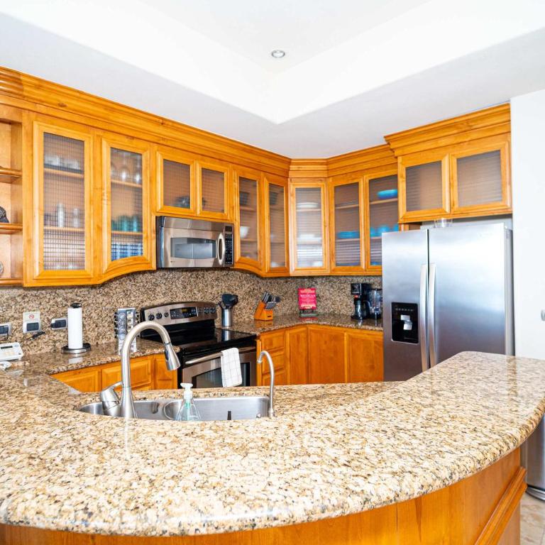 Beachfront Luxury at Tessoro 3BR Sleeps 8 - Apartamento - 10