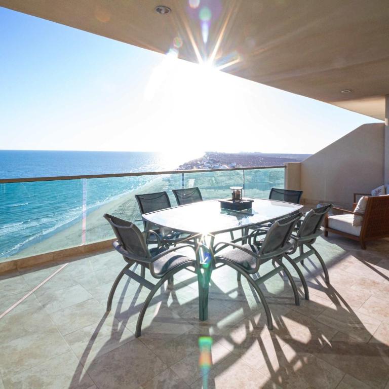 Beachfront Luxury at Tessoro 3BR Sleeps 8 - Apartamento - 27