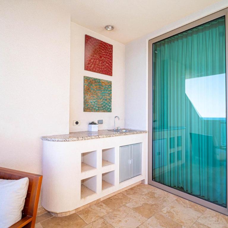 Beachfront Luxury at Tessoro 3BR Sleeps 8 - Apartamento - 31