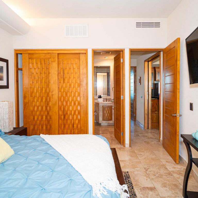 Beachfront Luxury at Tessoro 3BR Sleeps 8 - Apartamento - 37