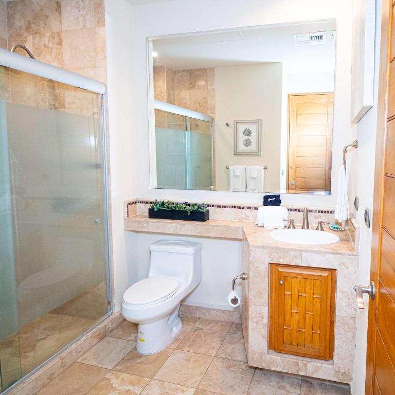 Beachfront Luxury at Tessoro 3BR Sleeps 8 - Apartamento - 38