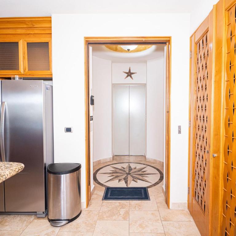 Beachfront Luxury at Tessoro 3BR Sleeps 8 - Apartamento - 40