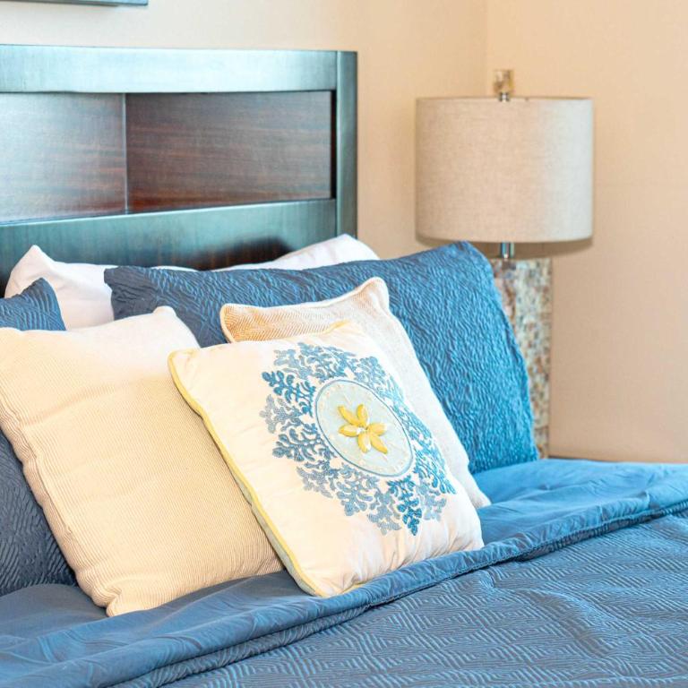 Beachfront Luxury at Tessoro 3BR Sleeps 8 - Apartamento - 48