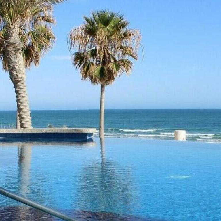 Beachfront Luxury at Tessoro 3BR Sleeps 8 - Apartamento - 52