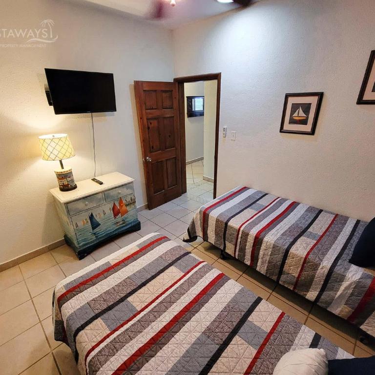 Family Condo Sea View Sleeps 11 Pool & Spa - Apartamento - 15