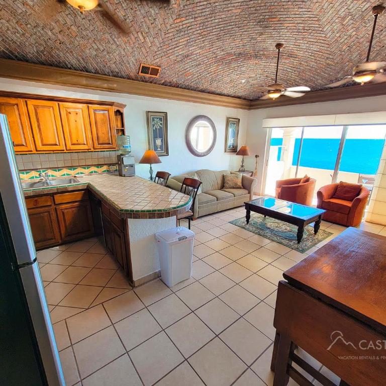 Family Condo Sea View Sleeps 11 Pool & Spa - Apartamento - 18