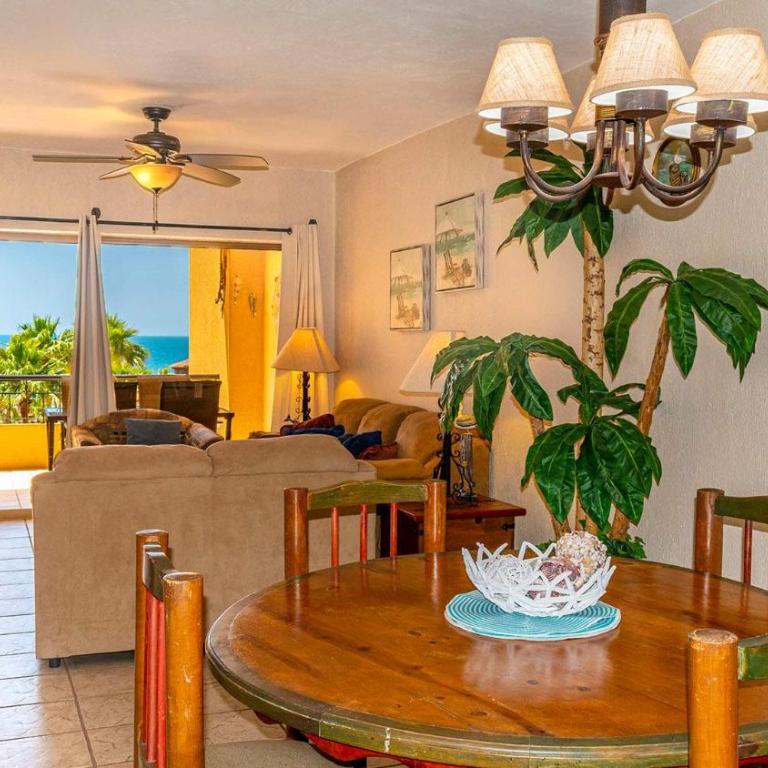 Beachfront Condo 2BR Sleeps 4 Pools & Hot Tubs - Apartamento - 1