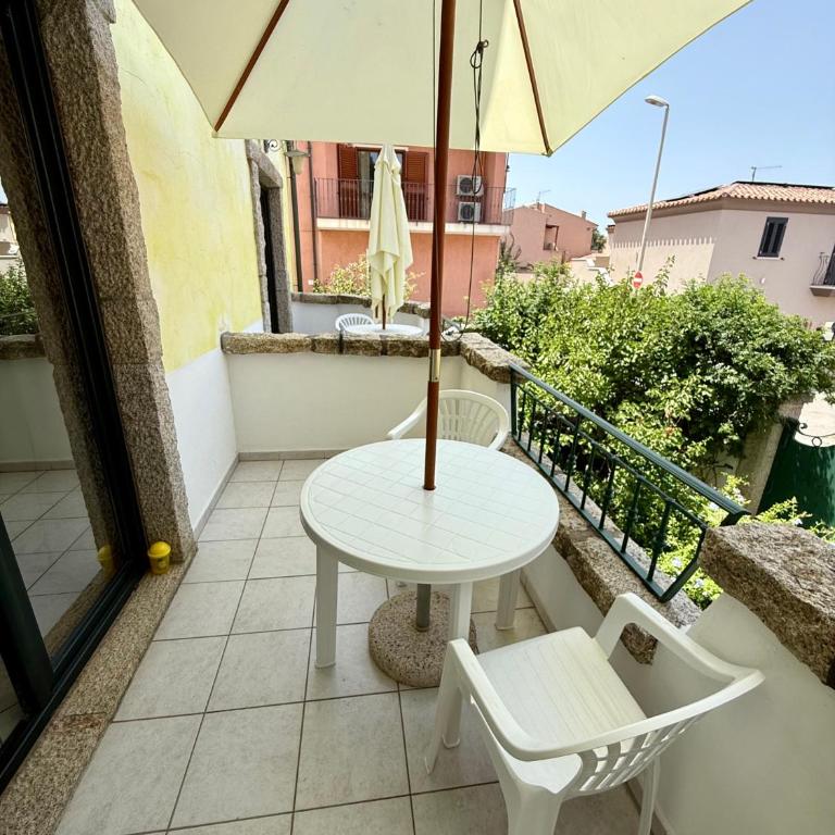B&B Le Farfalle - Camera Matrimoniale/Doppia con Letti Singoli con Terrazza - 12