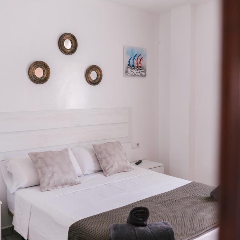 Apartamento Plaza El Molino - Two-Bedroom Apartment - 81