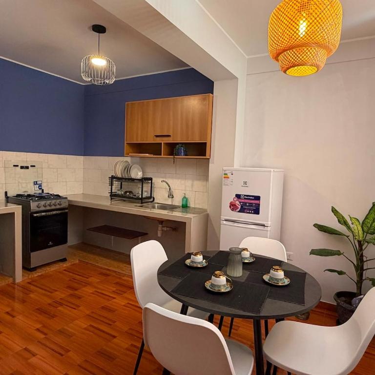 Mini apartment on the 4th floor with garage - One-Bedroom Apartment - 5