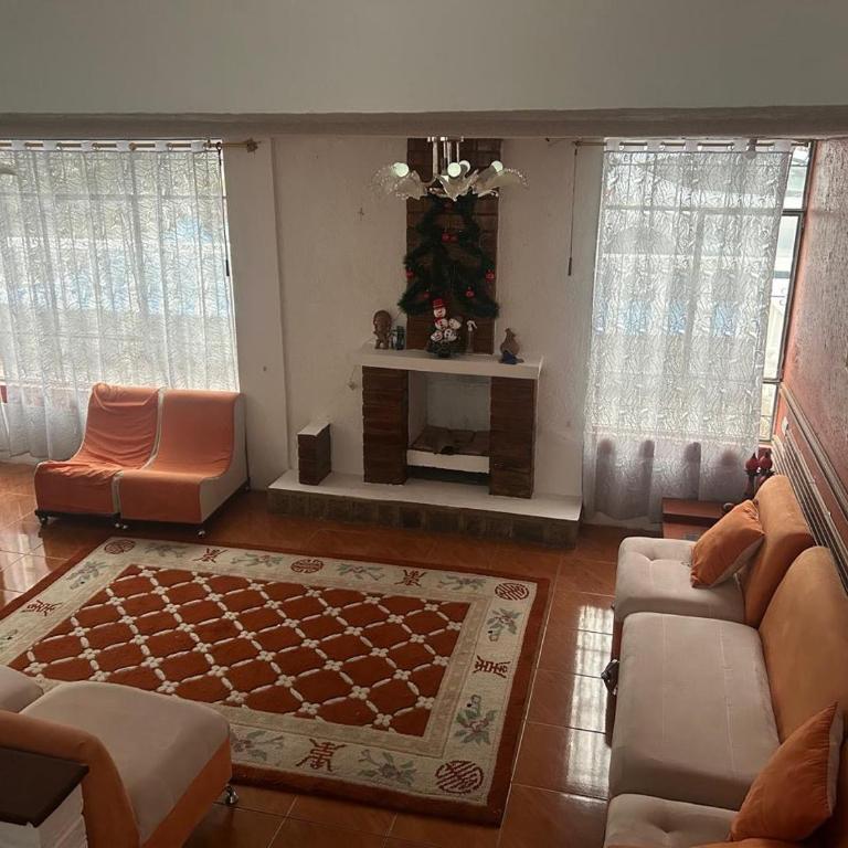 Alojamiento Rosales - Three-Bedroom Apartment - 3