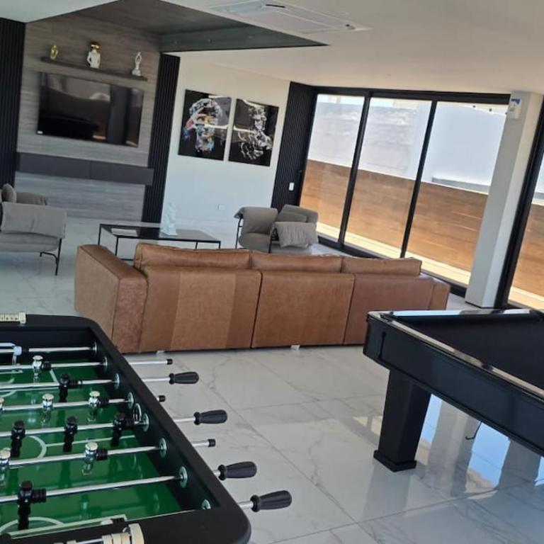 Balcon - TV cable - Piscina - Gym - Sauna - Juegos - One-Bedroom Apartment - 31