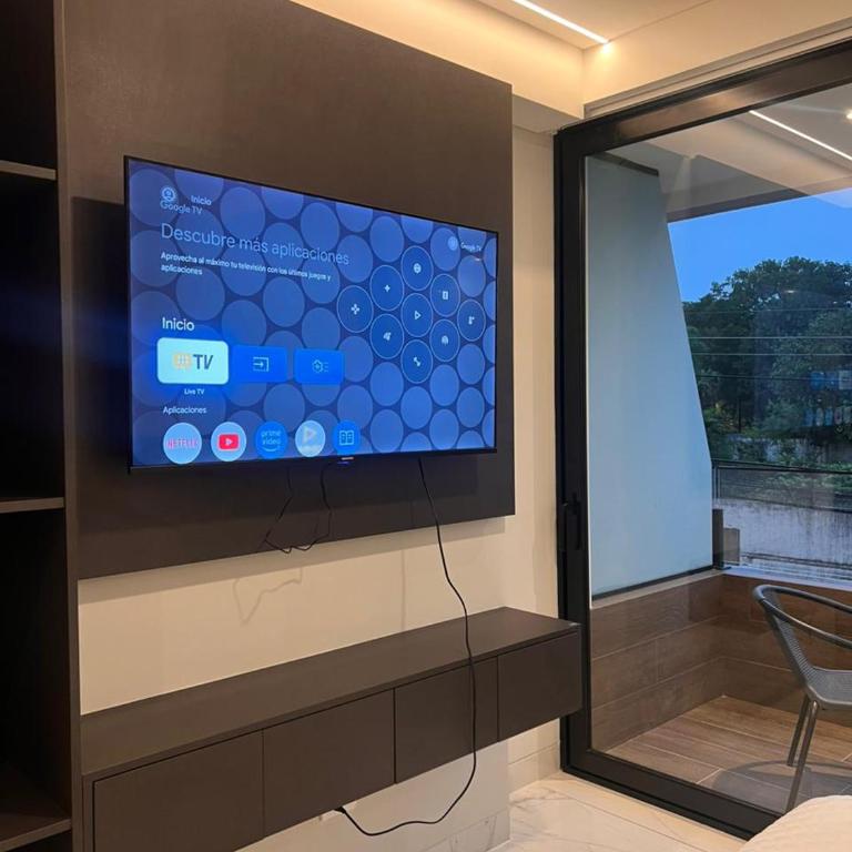 Balcon - TV cable - Piscina - Gym - Sauna - Juegos - One-Bedroom Apartment - 32