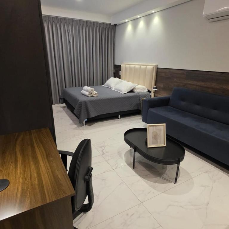 Balcon - TV cable - Piscina - Gym - Sauna - Juegos - One-Bedroom Apartment - 35