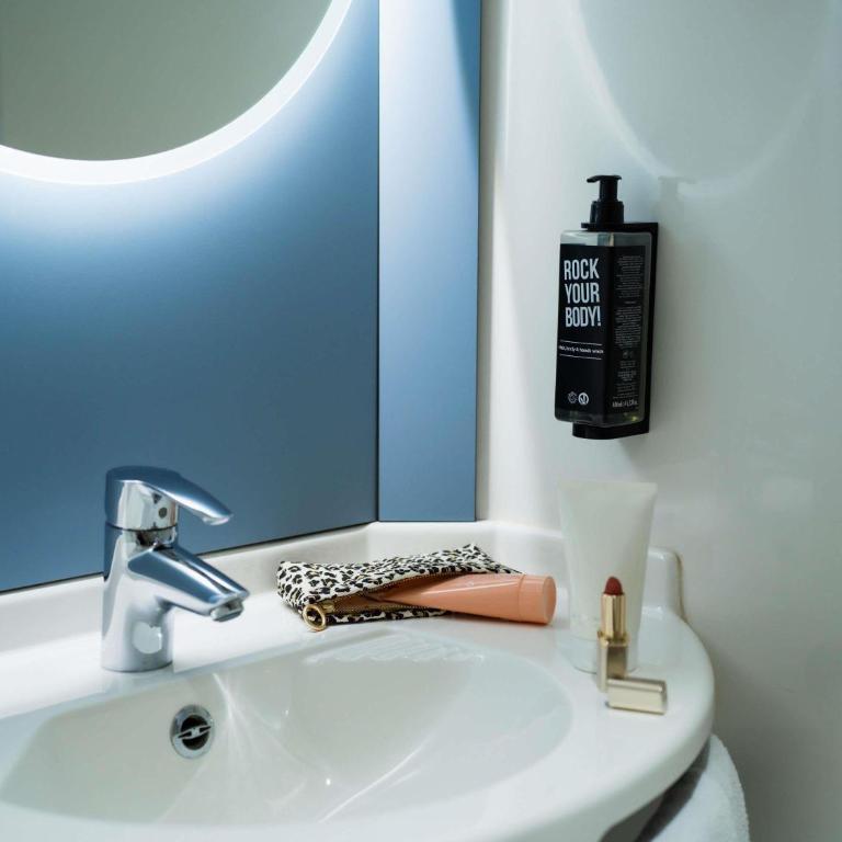 Ibis Barcelona Plaza Glòries 22@ - Habitación Doble Estándar - 2 camas - 11