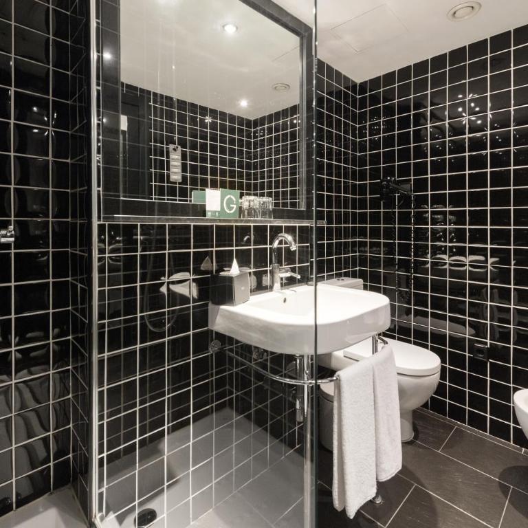 Paral·lel - Standard Triple Room - 5