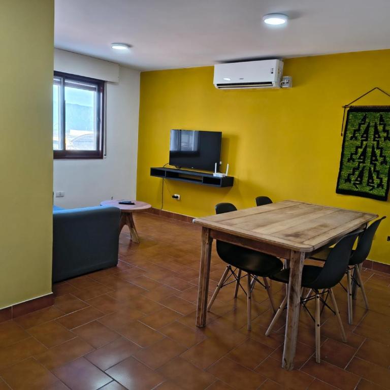 Departamento en el centro de Catamarca - Apartamento de 2 dormitorios - 2