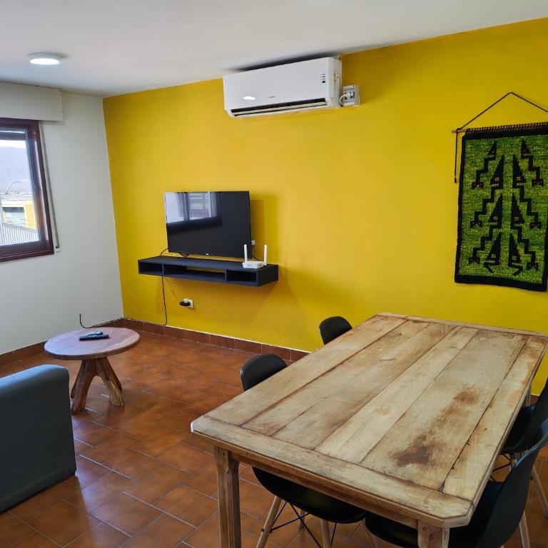 Departamento en el centro de Catamarca - Apartamento de 2 dormitorios - 4