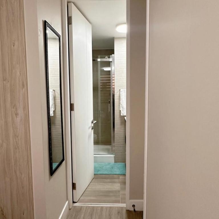 Modern apt, Pet friendly, Free parking - Apartamento de 2 dormitorios - 19