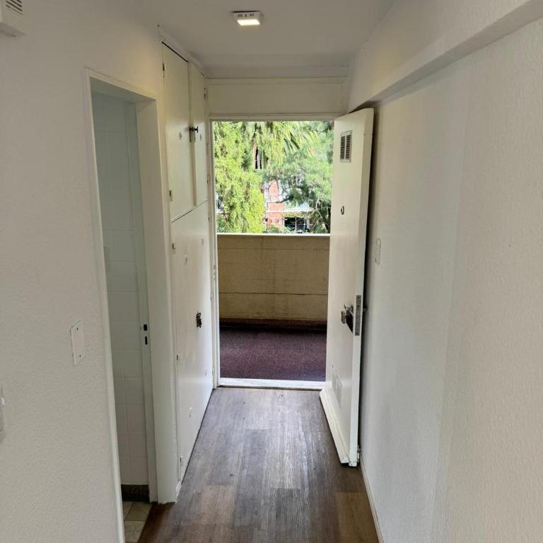 Excellent Property Aparthouse - One-Bedroom Apartment - 55