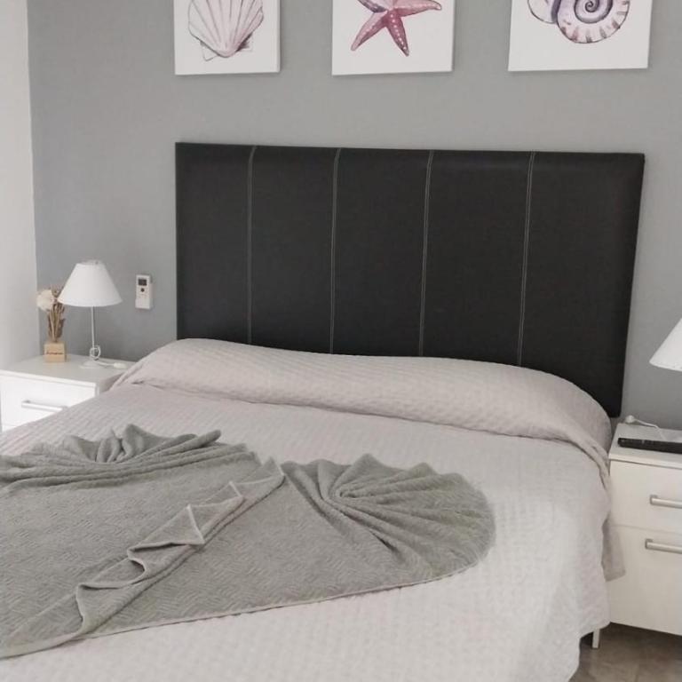 Piscina Gigante y Bosque - Two-Bedroom Apartment - 22