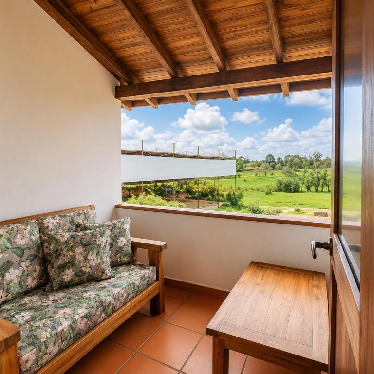 Hotel Campestre Refugio Ecuestre Rionegro - Habitación Doble Deluxe con balcón - 5