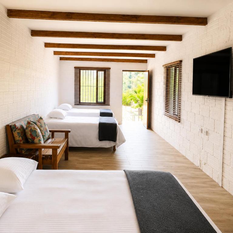 Hotel Campestre Refugio Ecuestre Rionegro - Habitación Cuádruple Confort - 2