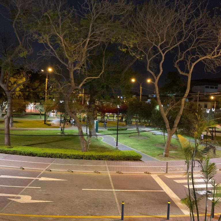 Moderno Departamento en San Isidro - Ubicación Premium, WiFi y Confort - Apartamento de 1 dormitorio - 13
