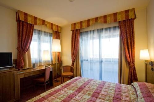 Hotel Master - Double Room - 7